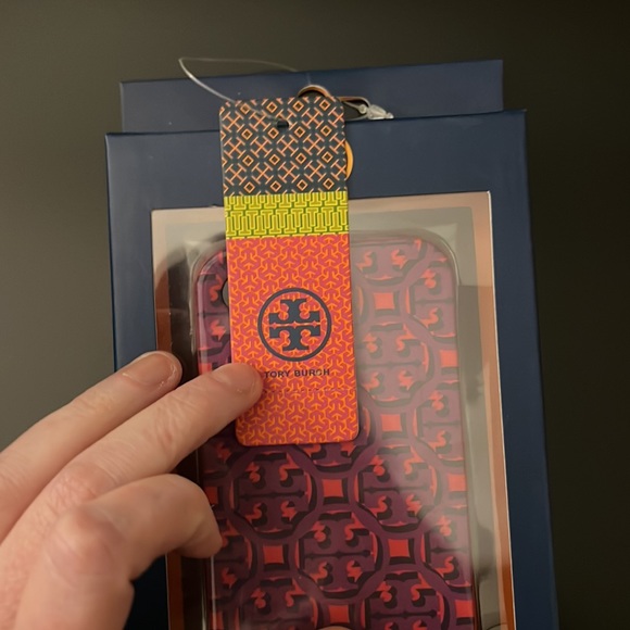 Tory Burch Phone Case - Picture 5 of 6
